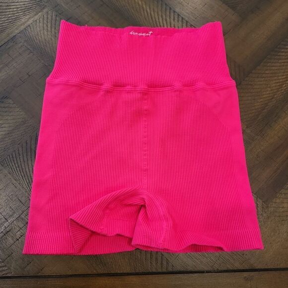 Free People Happiness Runs Shorts Neon Pink (Electric Sunset) M/L - Picture 2 of 4